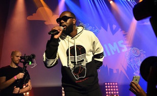 Gims en concert en 2019