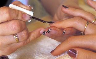 L'institut proposera des soins du corps, massages, poses de vernis.