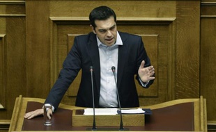 Le Premier ministre grec, Alexis Tsipras, le 28 juin 2015 devant le parlement à Athènes