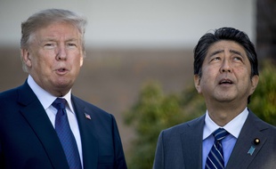 Donald Trump et le Premier ministre Shinzo Abe à Kawagoe, près de Tokyo, le 5 novembre 2017.
