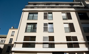 Immeuble de quatre étages - photo d'illustration