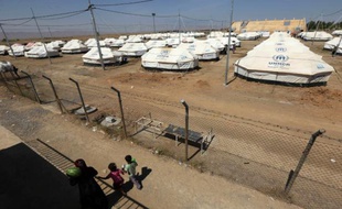 Un camp pour les personnes déplacées ayant fui les violences de Mossoul à Debaga, dans le nord de l'Irak, le 9 mai 2016