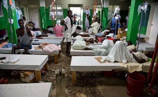L'épidémie de choléra en Haïti a fait 105 nouveaux décès depuis samedi, soit 442 au total, ont annoncé mercredi les autorités haïtiennes, qui ont également fait état de 1.978 nouvelles hospitalisations, soit 6.742 au total.