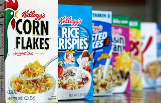 Des céréales Kellogg's dans un rayon de supermarché. Des céréales Kellogg's dans un rayon de supermarché.