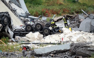 Au moins39 personnes sont mortes dans l'effondrement d'une portion de viaduc de l'autoroute A10 mardi 14 août, à Gênes.
