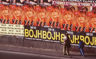 Des publicités pour le minitel rose dans les années 1980-1990