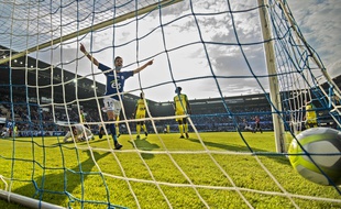 L'ambiance au stade de la Meinau et le fort engouement des supporters alsaciens derrière le Racing font partie des explications de l'intérêt des journalistes pour la belle histoire de Strasbourg.