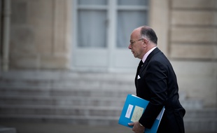 Le ministre de l'Intérieur, Bernard Cazeneuve, à l'issue du Conseil restreint de défense, le 16 juillet au Palais de l'Elysée.