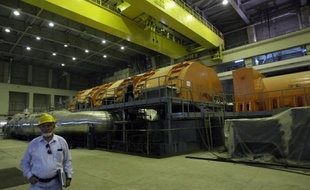 L'intérieur de la centrale iranienne de Bouchehr, dans le sud de l'Iran, le 26 octobre 2010