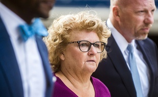 Katie Klages, ancienne coach de l'équipe féminine de gymnastique de l'université d'Etat du Michigan, aurait fermé les yeux sur les pratiques d'abus sexuels du médecin Larry Nassar.