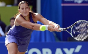 La N.1 française Marion Bartoli a passé sans difficultés le 1er tour du tournoi WTA de Tokyo où elle était opposée lundi à la Japonaise Kimiko Date-Krumm.