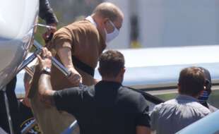 L'ex-producteur Harvey Weinstein à son arrivée à l'aéroport de Burbank, en Californie, le 20 juillet 2021.