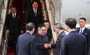 Kim Jong-un lors de son arrivée à Singapour, le 10 juin.