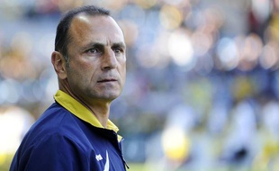 Michel Der Zakarian, entraîneur du FC Nantes, ici le 17 mai 2013 à Nantes.