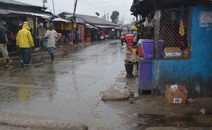 Des heurts ont éclaté dans le district de West Point à Monrovia au Liberia, placé en quarantaine en raison de l'épidémie d'Ebola.