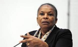 La ministre française de la Justice Christiane Taubira lors d'un discours à Coulaines le 19 décembre 2014