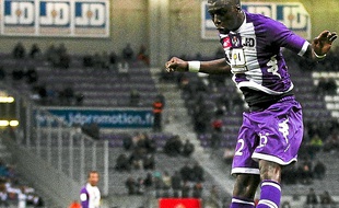 Le Sénégalais est en balance avec Aurier pour débuter samedi, contre Nice.