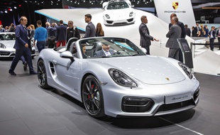 La septuagénaire conduisait une Porshe Boxster GTS.