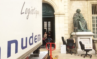 La faculté de médecine en plein déménagement.