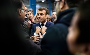 Emmanuel Macron sur le site de l'ancienne usine Whirlpool à Amiens, le 22 novembre 2019.