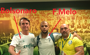 A gauche, le candidat Bolsonaro, à sa droite, le joueur Felipe Melo