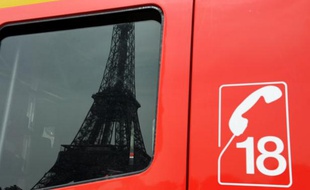 Un camion des sapeurs-pompiers.