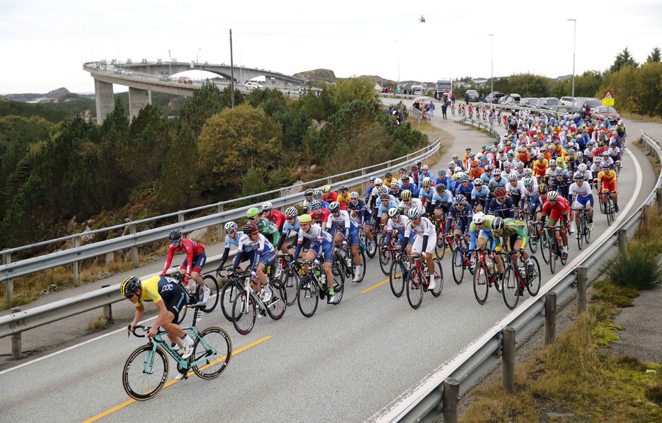 Un cycliste de 43 ans gaulé avec un vélo à moteur en pleine course, le premier en France Un cycliste de 43 ans gaulé avec un vélo à moteur en pleine course, le premier en France