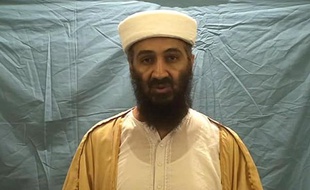Capture d'écran d'une vidéo d'Oussama ben Laden diffusée par le Département américain de la Défense le 7 mai 2011