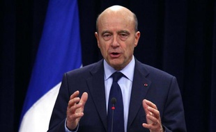 Les jours du régime syrien "sont comptés" après le vote de sanctions par la Ligue arabe, a affirmé lundi le ministre des Affaires étrangères Alain Juppé, tout en reconnaissant que "les choses avancent lentement" pour faire arrêter la répression.