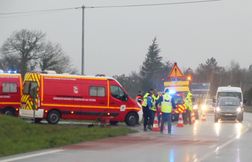 Deux morts et cinq blessés dans une collision entre trois voitures en Bretagne