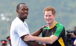 Le triple champion olympique et vedette du sprint mondial Usain Bolt, qui devait faire sa rentrée le 5 mai à la réunion de Kingston, va s'aligner samedi sur 4x100 m lors de la réunion des UTech Classics, à Kingston, a indiqué vendredi à l'AFP son entraîneur Glen Mills.