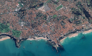 Biarritz au Pays Basque vue par le satellite Pléiades le 3 mars 2013.