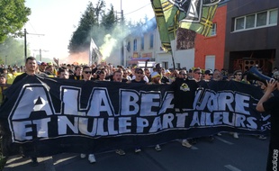 La manifestation contre le projet YelloPark.