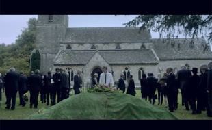 Image de la bande-annonce de la mini-série britannique «Une place à prendre».