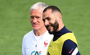 Karim Benzema a le sourire, jeudi à Clairefontaine. Les comptables de la FFF aussi.