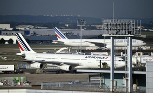 Des avions de la compagnie Air France sur le tarmac de l'aéroport d'Orly près de Paris, le 17 septembre 2015