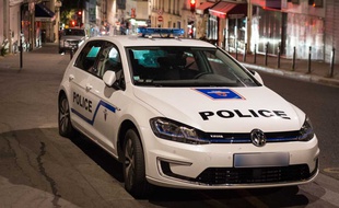 Trois mineurs ont été mis en examen à Lyon pour avoir aspergé leurs victimes de gaz lacryomgène afin de les détrousser.