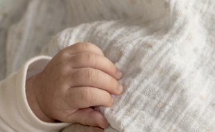La main d'un bébé (Illustration)