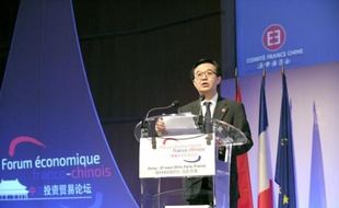 Le ministre chinois du Commerce Gao Hucheng s'exprime à l'ouverture du forum économique franco-chinois au ministère des Finances à Paris, le 27 mars 2014