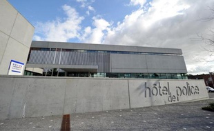 Près de 200 policiers supplémentaires ont été affectés par le ministère de l'Intérieur à l'agglomération lilloise, "sous-dotée depuis dix ans", a annoncé mercredi la maire de Lille, Martine Aubry.