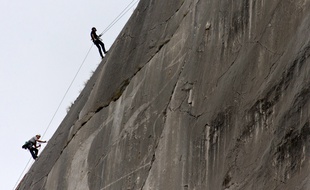 Un Brésilien de 44 ans s'est tué le 27 octobre à Chamonix en faisant une chute d'une vingtaine de mètres.