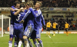 Chelsea s'est imposé in extremis à Wolverhampton 2 à 1, grâce à un but marqué par Frank Lampard à une minute de la fin, lundi lors de la 20e journée du Championnat d'Angleterre.