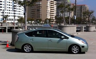 Une «Google autonompus car» en action.