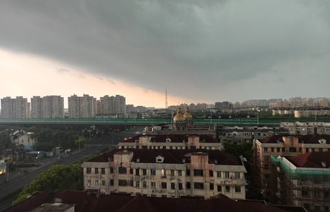 Shanghai évacue 283.000 personnes à l’approche d’un typhon