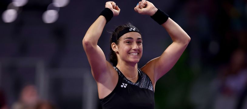 FORT WORTH, TEXAS - NOVEMBER 06: Caroline Garcia of France celebrates after defeating Maria Sakkari of Greece in their Women's Singles Semifinal match during the 2022 WTA Finals, part of the Hologic WTA Tour, at Dickies Arena on November 06, 2022 in Fort Worth, Texas.   Katelyn Mulcahy/Getty Images/AFP