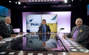 Jean-Marc Ayrault et l'ancien résistant Daniel Cordier, qui fut le secrétaire de Jean Moulin, exaltent, malgré la crise, l'héritage social du Conseil national de la Résistance (CNR), dans une émission diffusée dimanche sur LCP.