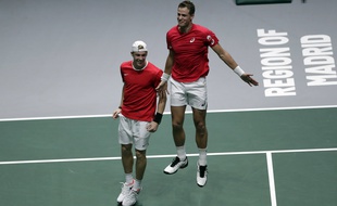 Denis Shapovalov et Vasek Pospisil ont remporté le double décisif pour qualifier le Canada pour la finale de la Coupe Davis aux dépens de la Russie, le 23 novembre 2019 à Madrid.