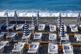 Sur une plage de Nice, en février 2021.