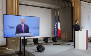 Joe Biden participe en visioconférence à à la Conférence de Munich avec Emmanuel Macron et Angela Merkel, le 19 février 2021.