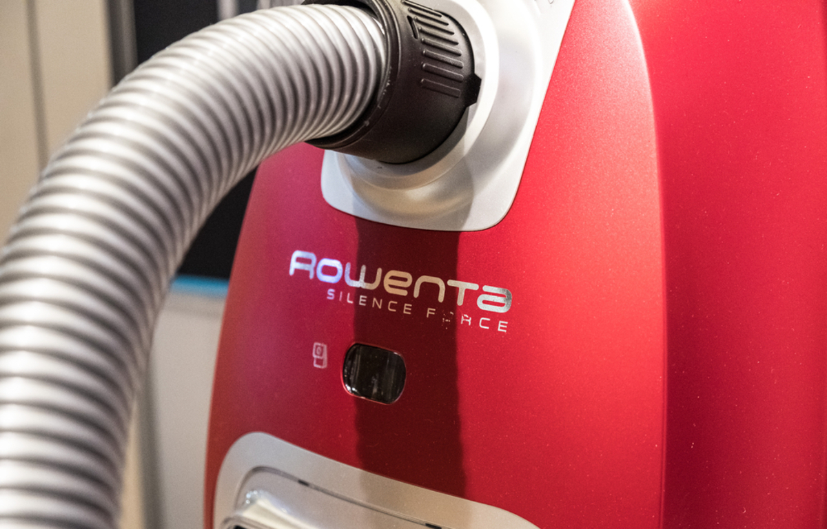 Aspirateur Rowenta Silence Force Compact Rouge